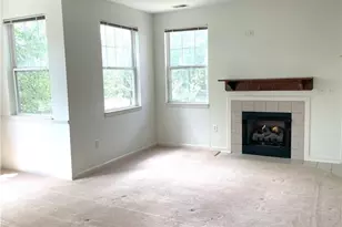 1521 Eagle Pointe Dr, Cecil, PA 15317 - Photo 5