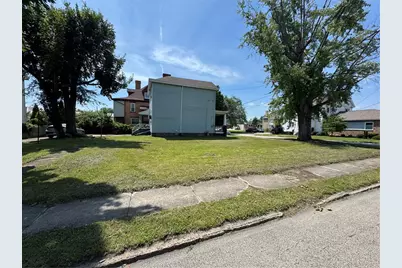 113 Washington Ave, Connellsville, PA 15425 - Photo 3