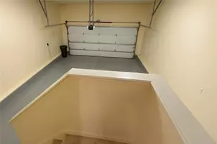 1527 Biltmore Ln, Pittsburgh, PA 15217 - Photo 17