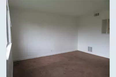 7005 McKinley Ct, Clairton, PA 15025 - Photo 7