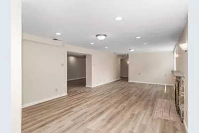 330 Center Grange Rd, Center Township, PA 15061 - Photo 29