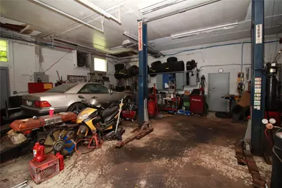 801 Universal Rd, Pittsburgh, PA 15235 - Photo 7