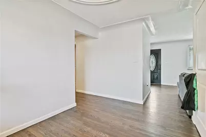 2429 Perry St, Munhall, PA 15120 - Photo 7