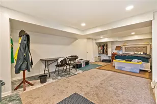 2429 Perry St, Munhall, PA 15120 - Photo 17