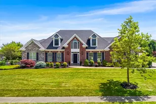 128 Majestic Dr, Cranberry Township, PA 16046 - Photo 1