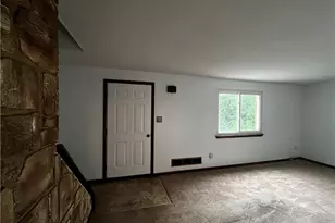 801 Ontario St, Glassport, PA 15045 - Photo 9