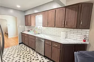 1606 Maryland Ave, West Mifflin, PA 15122 - Photo 7