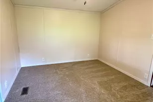 115 Woodview Dr, Middlesex Township, PA 16059 - Photo 11