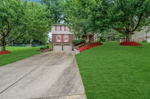 471 Diablo Dr, Pittsburgh, PA 15241 - Photo 1