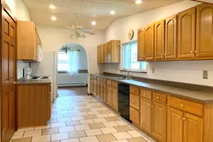 840 Lansberry Ct, Somerset Boro, PA 15501 - Photo 11