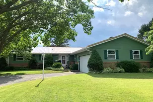 840 Lansberry Ct, Somerset, PA 15501 - Photo 33