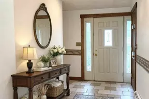 840 Lansberry Ct, Somerset, PA 15501 - Photo 3