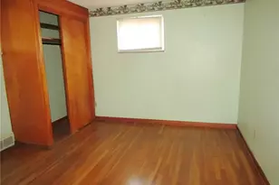 571 Grove Rd, Pittsburgh, PA 15147 - Photo 17