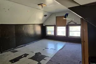 203 Baldwin Ave, Sharon, PA 16146 - Photo 25