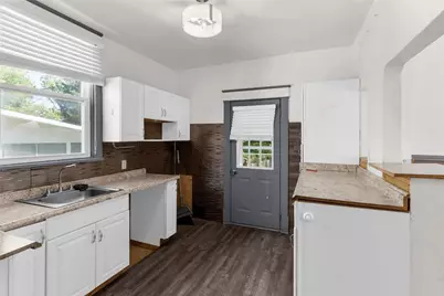 203 Baldwin Ave, Sharon, PA 16146 - Photo 13