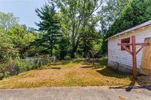 203 Baldwin Ave, Sharon, PA 16146 - Photo 5