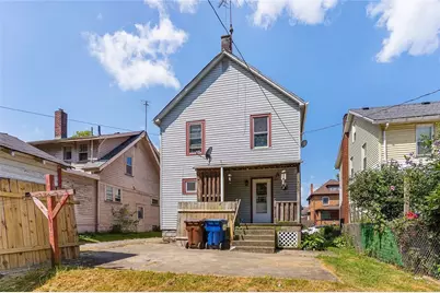 203 Baldwin Ave, Sharon, PA 16146 - Photo 7