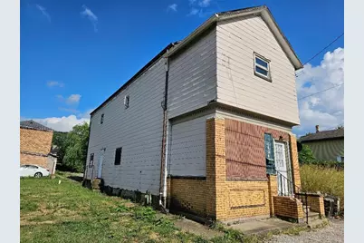 1424 4th Avenue, Beaver Falls, PA 15010 - Photo 1