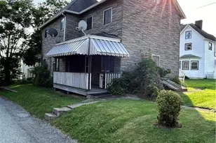 431 Washington Ave, Leechburg Boro, PA 15656 - Photo 1