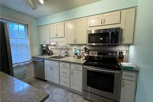 410 Sulgrave Rd, Pittsburgh, PA 15211 - Photo 7