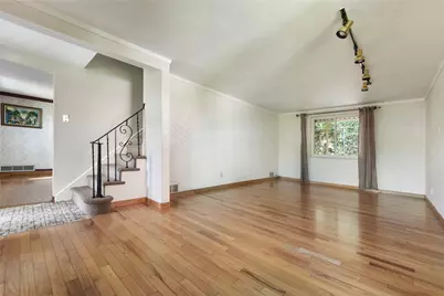 3931 Boulevard Drive, Pittsburgh, PA 15217 - Photo 3