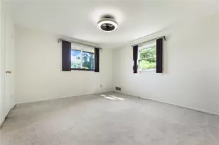 3931 Boulevard Dr, Pittsburgh, PA 15217 - Photo 21