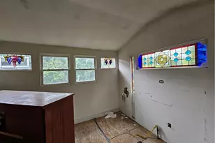 826 Parkwood Rd, Pittsburgh, PA 15210 - Photo 17