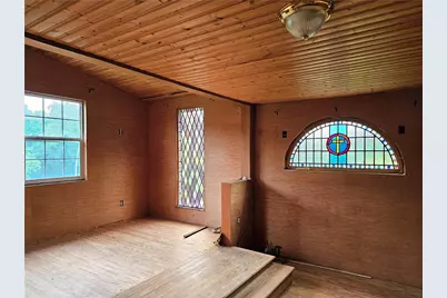 826 Parkwood Rd, Pittsburgh, PA 15210 - Photo 11