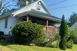 1920 Cliff St, Coraopolis, PA 15108 - Photo 1