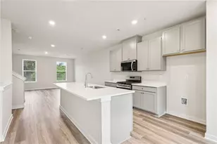 118 River Rdg Dr, Moon/Crescent Twp, PA 15108 - Photo 9