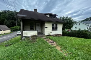 401 N Main St, Chartiers, PA 15342 - Photo 1