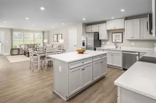 5101 Bentgrass Dr, Hempfield Township, PA 15601 - Photo 9