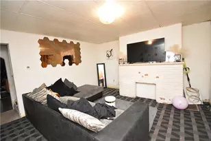 2118 Elsie St, Pittsburgh, PA 15210 - Photo 5