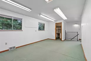 9270 Old Perry Hwy, Pittsburgh, PA 15237 - Photo 9