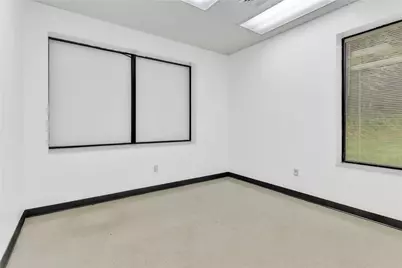 2855 Oxford Blvd, Hampton, PA 15101 - Photo 9