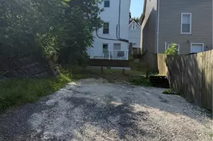 1230 Goe Ave, Pittsburgh, PA 15212 - Photo 17