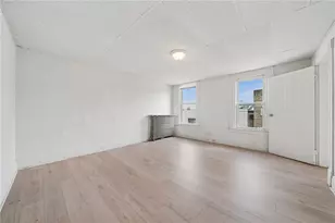 209 Depot St, Youngwood, PA 15697 - Photo 9