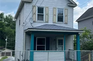 702 Sellers Ave, Jeannette, PA 15644 - Photo 1