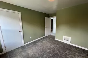 702 Sellers Ave, Jeannette, PA 15644 - Photo 13