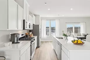 211 Truth Cir, Harmony Boro, PA 16037 - Photo 3