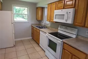 1422 Oak Dr, Pittsburgh, PA 15234 - Photo 7