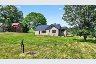 545 Vanderbilt Rd, Connellsville, PA 15425 - Photo 5