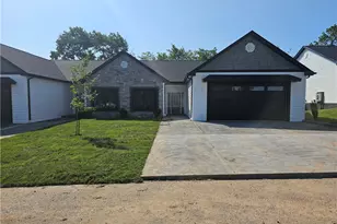 816 S 10th St, New Stanton, PA 15697 - Photo 1