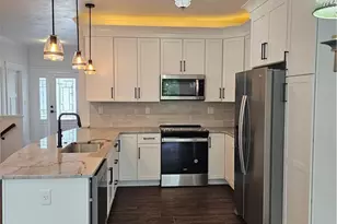 816 S 10th St, New Stanton, PA 15697 - Photo 3