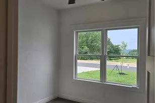 816 S 10th St, New Stanton, PA 15697 - Photo 13