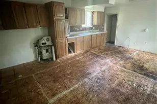 57 Lower Rd, Pittsburgh, PA 15215 - Photo 13