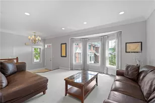 228 Highpointe Dr, Scott Township, PA 15220 - Photo 7