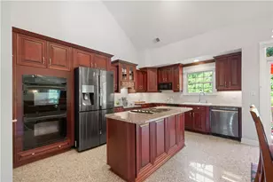 228 Highpointe Dr, Scott Township, PA 15220 - Photo 11