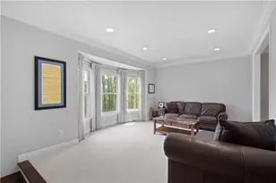 228 Highpointe Dr, Scott Township, PA 15220 - Photo 5