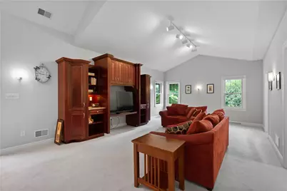 228 Highpointe Drive, Scott Township, PA 15220 - Photo 17